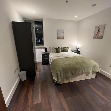 Spacious Sleep 7 Flat 20 Mins Central London Bp65 Exteriör bild