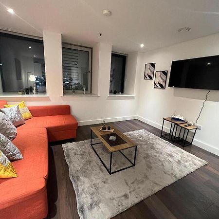 Spacious Sleep 7 Flat 20 Mins Central London Bp65 Exteriör bild